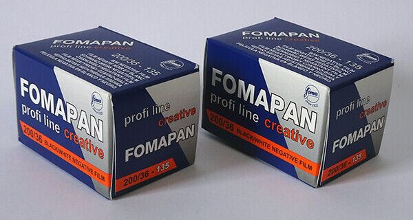 2 x Fomapan Creative 200 iso 135mm Black & White Negative Film 135 36exp. (UK)