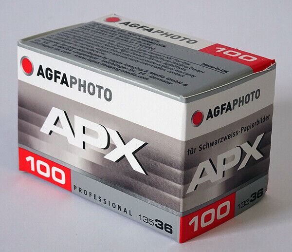 1 x Agfa APX 36 100 135mm Professional Black and White Film 36 exp. 100 ASA (UK)