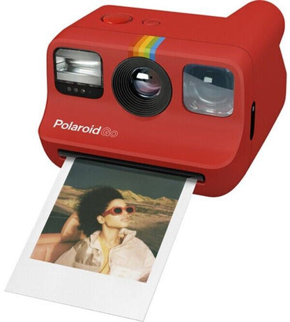 Polaroid GO Instant Camera - Red ( Genuine UK Stock ) BNIB built in Lithium Batt