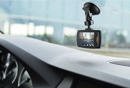 Hama 30 Dashcam HD 1080i - 120' Wide-Angle Lens + Windscreen Mount USB Mini B UK